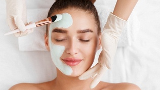 <b>Скидка до 52%.</b> Косметологические процедуры в центре «Территория вашего здоровья»