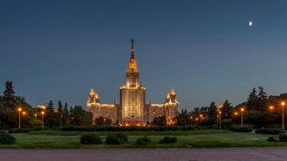<b>Скидка 15%.</b> Автобусная экскурсия по Москве «Семь Сталинских сестер. Легенды высоток Москвы» от туроператора «Магазин путешествий» (1938 руб. вместо 2280 руб.)
