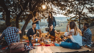 <b>Скидка до 30%.</b> Отдых в русской бане с питанием от клуба My Camping Life
