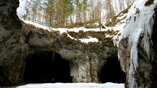 <b>Скидка 50%.</b> Тур на 2 дня «Новогодние дикие водопады Карелии» от туроператора Karelia-Line (7950 руб. вместо 15 900 руб.)