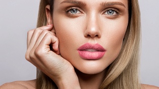 <b>Скидка до 75%.</b> Чистка, пилинг или массаж лица в салоне красоты «Анюта»