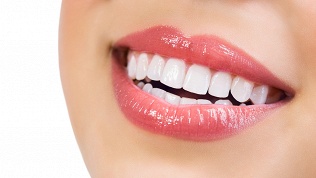 <b>Скидка 30%.</b> Комплексная гигиена полости рта в стоматологии «Центр-М» (3850 руб. вместо 5500 руб.)