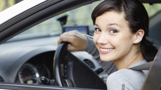 <b>Скидка 46%.</b> Обучения вождению транспортных средств категории В в автошколе «Кэт» (18 900 руб. вместо 35 000 руб.)