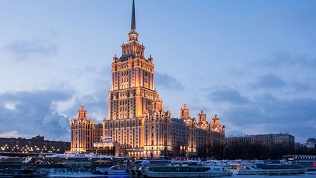 <b>Скидка до 50%.</b> Билет на прогулку «Северный экспресс» на теплоходе по Москве-реке от причала «Киевский вокзал» от судоходной компании Flyriver