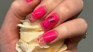 <b>Скидка до 32%.</b> Маникюр и smart-педикюр с покрытием гель-лаком в студии Татьяны Блинниковой