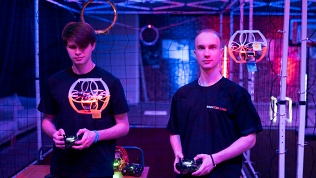 <b>Скидка до 30%.</b> Пилотирование дронов в развлекательном центре Drontech.club