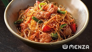 <b>Скидка до 25%.</b> Всё меню кухни и напитки в кафе паназиатской кухни Menza со скидкой 25%