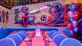 <b>Скидка до 30%.</b> Праздник в банкетной комнате с входными билетами в ТРЦ «Саларис» в парке развлечений Joki Joya