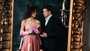 <b>Скидка до 40%.</b> Билет на классическую постановку «Горе от ума» от театра Черкасова со скидкой 40%