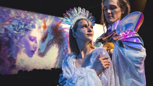 <b>Скидка до 17%.</b> Билет на хрустальное иллюзионное шоу «Слеза дракона» от «Театра будущего Лилии Тим» со скидкой 17%