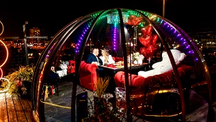 <b>Скидка до 30%.</b> Аренда теплого стеклянного купола на крыше в центре Казани от компании Igloobar