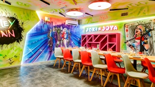 <b>Скидка до 30%.</b> Праздник в банкетной комнате с входными билетами в ТРЦ «Европолис Ростокино» в парке развлечений Joki Joya