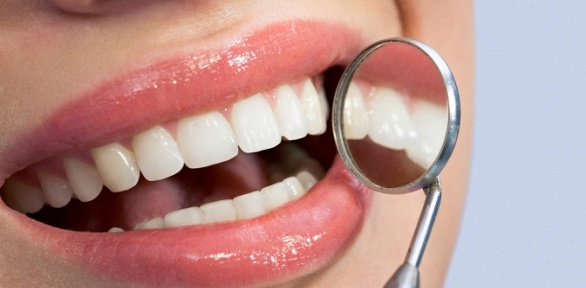 Гигиена полости рта и зубов в клинике «Доктор Смайл»