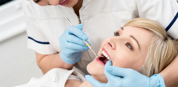 Комплексная чистка зубов и уход за деснами в «Стоматологии на Бородина»
