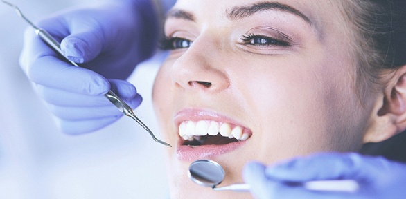 УЗ-чистка и фторирование зубов в стоматологическом кабинете «МарсеДент»