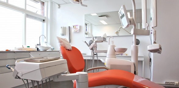 Комплексная гигиена полости рта в клинике «Новое поколение»