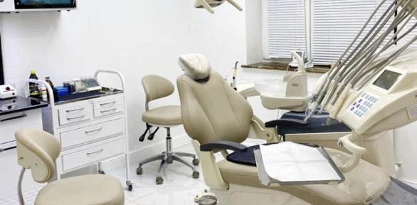 Лечение кариеса с установкой пломбы в стоматологической клинике «ММ Дентал»