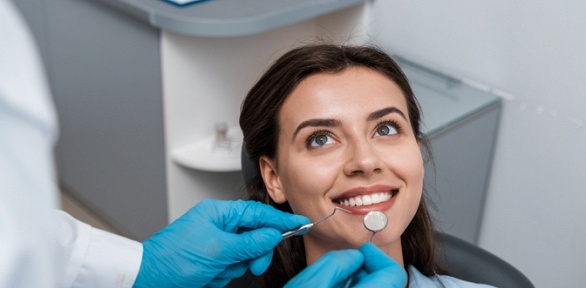 Гигиена полости рта, отбеливание зубов в клинике Dofamin