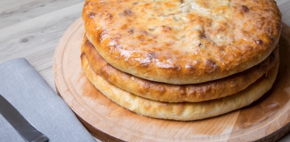 Сет из осетинских пирогов или пицц от пекарни Pirog Star