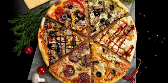 До 4 пицц диаметром 30 и 40 см от службы доставки Tomato Pizza