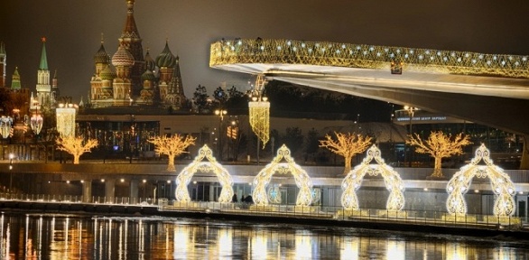 <b>Скидка до 50%.</b> Билет на вечернюю речную прогулку по Москве-реке от причала «Китай-город» до причала «Кленовый бульвар» от судоходной компании Flyriver