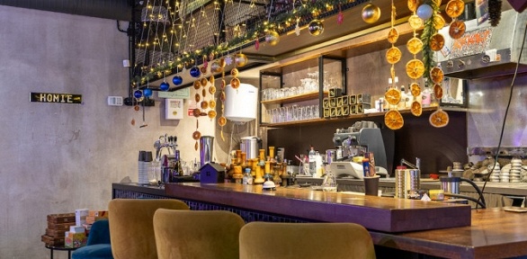Паровые коктейли и напитки в центре паровых коктейлей Нomie Bar