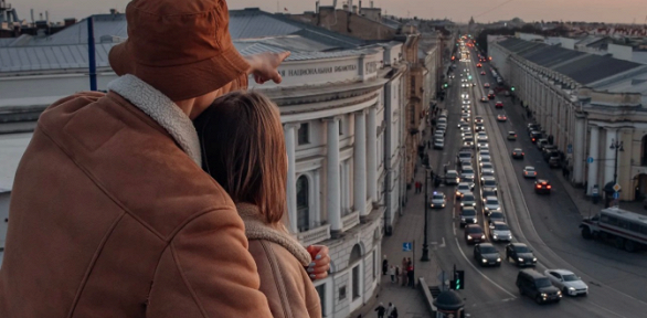 Билет на экскурсию «Погружение в мир крыш с выжившим любителем высоты»