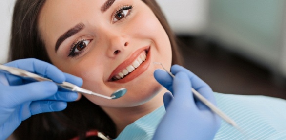 Комплексная чистка зубов или лечение кариеса в стоматологии «Тера-Стом»