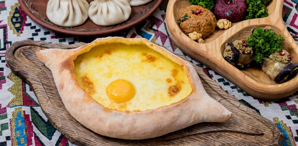 Меню кухни и напитки в кафе Keto & Kote