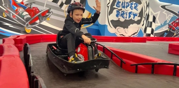 2 или 3 заезда на дрифт-карте в картинг-центре Super Drift