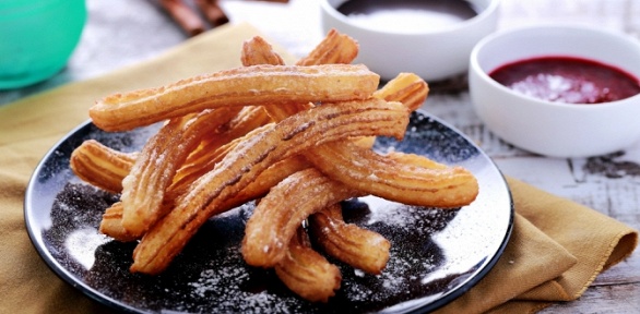 Чуррос, напитки и завтраки в кофейне Siempre Churros