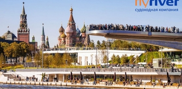 Прогулка на теплоходе по центру Москвы от компании Flyriver