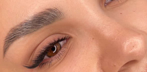 Наращивание ресниц от мастера Федоровой Елены