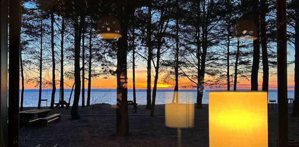 Проживание на базе отдыха «Командор»