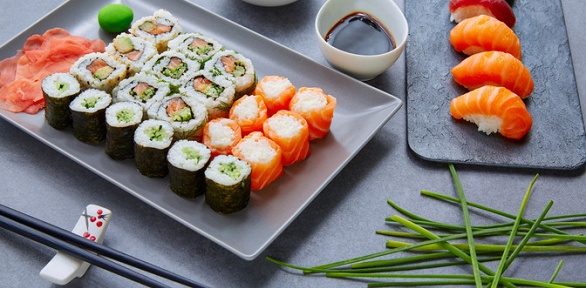 Меню японской кухни от службы доставки Grill&Roll’s за полцены