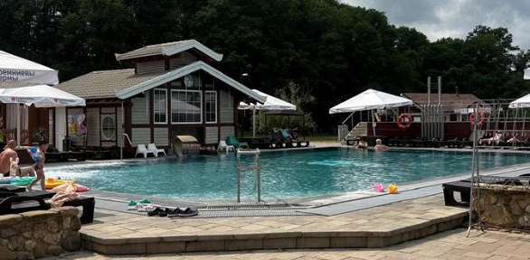 Посещение акватории SPA-комплекса в загородном центре «Кремниевы термы»