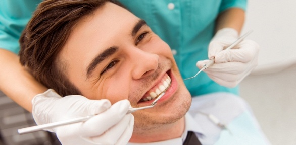 Ультразвуковая чистка зубов и чистка AirFlow в сети клиник «Илатан»