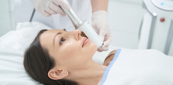 Сеансы роликового массажа с термокомпрессией в студии AZone