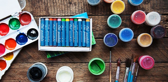 <b>Скидка до 32%.</b> Мастер-класс по росписи интерьерной статуэтки-игрушки «Ретротелевизор» от мастера-художника Екатерины