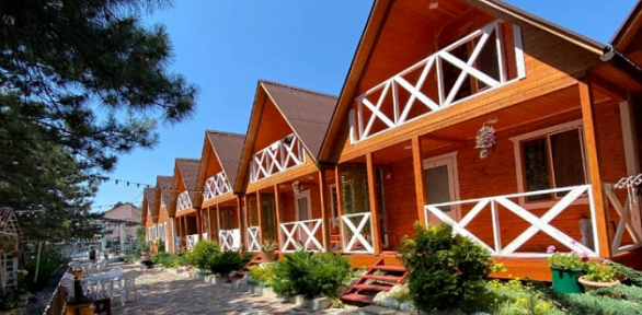 Отдых в домике с посещением бассейна в комплексе «Морская дача „Арабеска“»