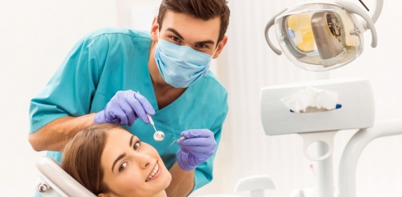 Сертификат на стоматологические процедуры в центре «Зубок»