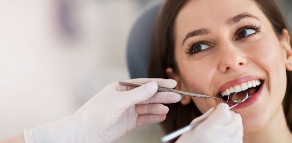 Чистка, лечение кариеса или удаление зуба в клинике Aesthetic Dentist