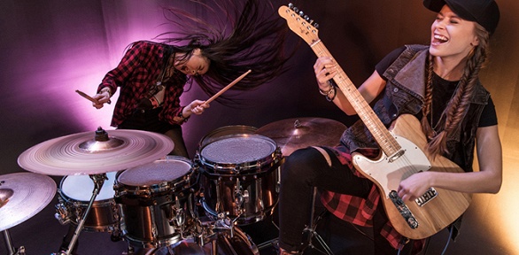 <b>Скидка 60%.</b> Билет на «Концерт при свечах. Симфонические рок-хиты» 13.02.2026 в 18:00 (левый балкон, 3 ряд, места: 9–28) от фонда «Бельканто» (640 руб. вместо 1600 руб.)