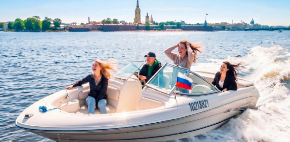 Прогулка на катере «Лоррет» по центру Санкт-Петербурга
