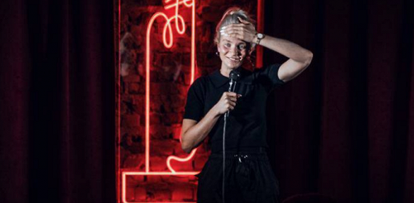 <b>Скидка 40%.</b> Билет на стендап-шоу «Стендап на веранде: опытные комики» от Voice StandUp со скидкой 40%