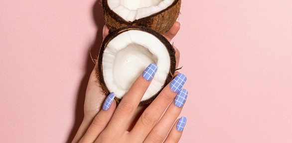 Маникюр и педикюр от студии красоты Mio