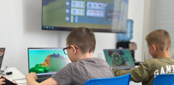 Разработка игр в стиле Minecraft от сети школ «Прогинский»