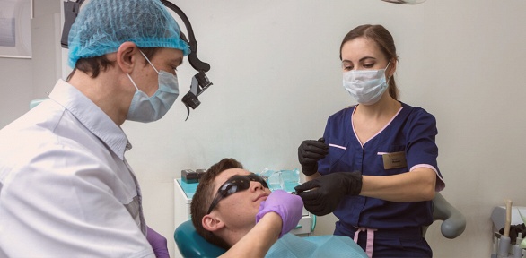 Комплексная гигиена полости рта в сети стоматологических клиник Unident