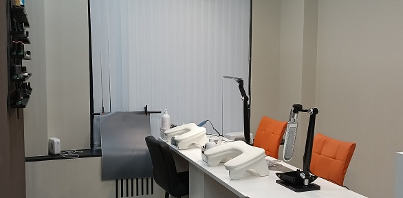 Маникюр и педикюр в студии GoFox