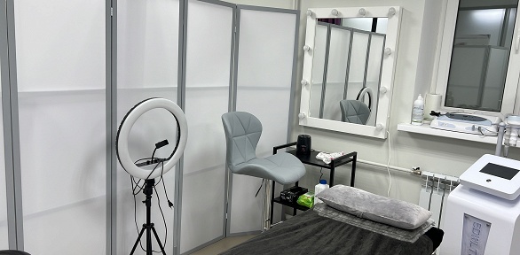 Чистка, пилинг или процедура «Вспышка красоты» в студии Top Laser Pro